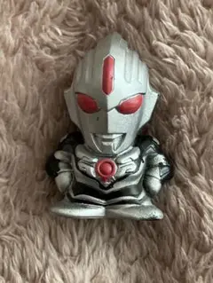 ウルトラマンオーブダーク　指人形　ソフビ　ウルトラマンのサムネイル