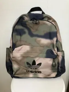 adidasリュック