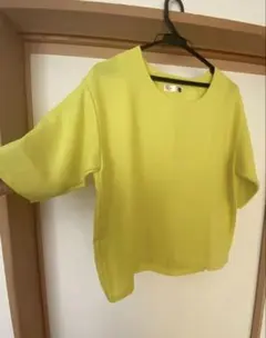明るい黄色 半袖 トップス　韓国製