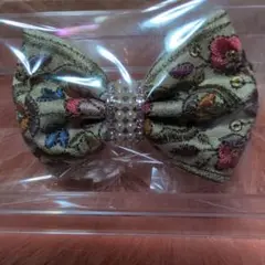 【新品未使用】ハンドメイド　花柄インド刺繍リボンポニーフック　171