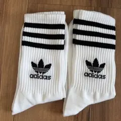 アディダスミッドカットクルーソックス