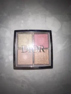 Dior バックステージ フェイス グロウ パレット 004