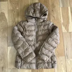 UNIQLO キッズ　フード付きアウター 140cm