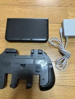 Nintendo 3DS LL (SDカード、充電器、拡張パッド付)