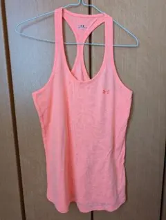 UNDER ARMOUR ピンク オレンジのタンクトップ MD☆値下げ