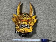 １点物！エンブレム付き！牙狼 翔F 土台付き！実機役物加工品！ガロ LED点灯！ Yahoo!オークション - 1点物 即決価格 信工房 牙狼 翔フェイス
