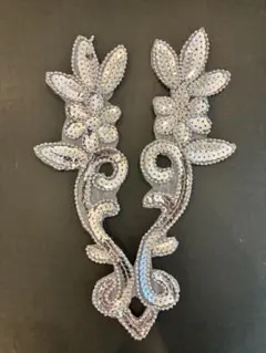 ビーズ付きスパンコール　縫いつけ　衣装　ハンドメイドパーツ