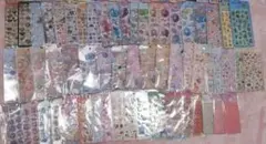 ボンボンドロップ　シール　カプセル　ウォーター　タイルシール　サンリオ