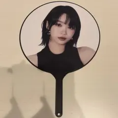 2026年最新】lE sserafim チェウォン うちわの人気アイテム - メルカリ