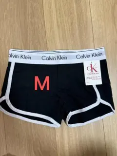 未着用　カルバンクライン　黒　mサイズ　ショートパンツ　軽着