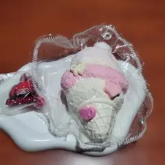 taonini タオニニ　コーンアイス　スクイーズ　ピンク
