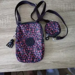 Kipling ショルダーバッグ ミニポーチ付き