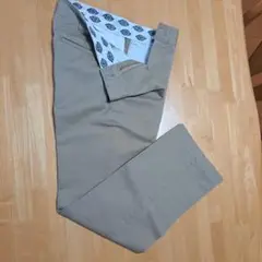 Dickiesチノパン