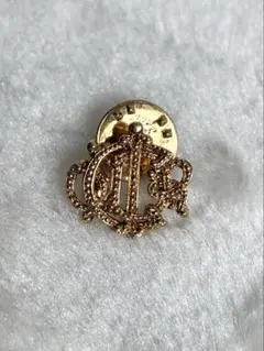 希少】Dior クリスチャンディオール エンブレム ロゴ ピアス ゴールド