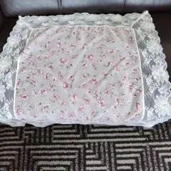 ひざ掛け花柄刺繍レースハンカチ