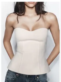 ZARAチューブトップ　オフホワイト