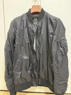 Alpha Industries MA-1 フライトジャケット