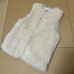 Kastaneアイボリー ファー ベスト