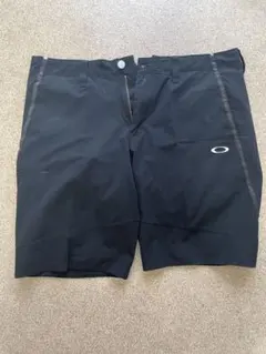 OAKLEY オークリー ショートパンツ ブラックのサムネイル