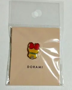 新品未開封　限定品　レア出品　ドラミちゃん　ピンバッヂ