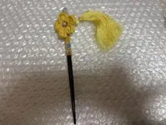 和装髪飾り 黄色い花と房