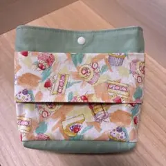 《handmade》蓋なし移動ポケット　スイーツ柄