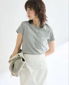 ★超美品★ MONN 【MONN.:.(モン)】シンプルTeeのサムネイル