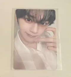 zb1 ゼベワン タワレコ トレカ ICONIK 白衣装 キムギュビン