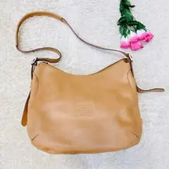 COACH ノマドホーボーショルダー キャメル色 - メルカリ