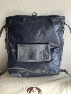 【新品】 PELLE BORSA巾着 ショルダーバッグ タッセル 紺　レザーのサムネイル