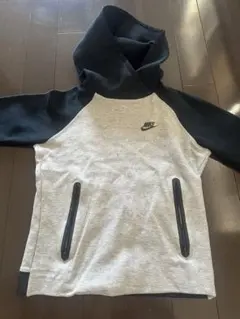 Nike フード付きパーカー グレー/ブラック