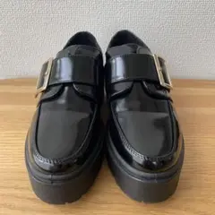 GUバックル付きブラックローファー