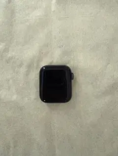Apple Watch SE 第1世代(GPSモデル) -40mmスペースグレイ