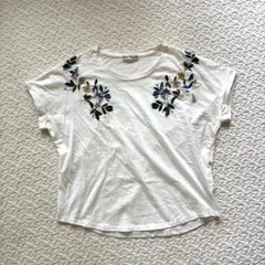 アーバンリサーチ 刺繍Tシャツ 白 綿100％のサムネイル