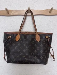 Item thumbnail for item e2c59424-b8c6-49cc-984e-016054b6f3ac