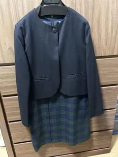 ネイビー ジャケットとチェック柄ドレス セット