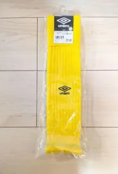 umbro サッカーカーフストッキング ソックス イエロー 新品のサムネイル