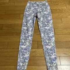 UNIQLO レギンス　MEGURU YAMAGUCHI ヨガレギンスのサムネイル
