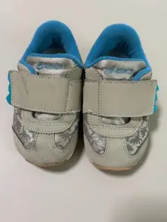 asics　スニーカー　14センチ　恐竜　迷彩柄