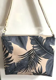 Item thumbnail for item 32690494-0bff-420d-aaa5-9e4f2366c948