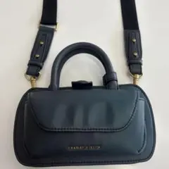 CHARLES & KEITHショルダーバッグ