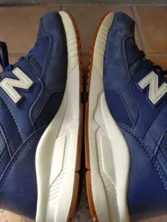 【美品】New Balance スニーカー ネイビーのサムネイル