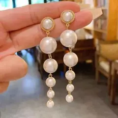 パール ピアス 揺れる ゴールド 5連 デート　ドレス 可愛い 大人 真珠 白