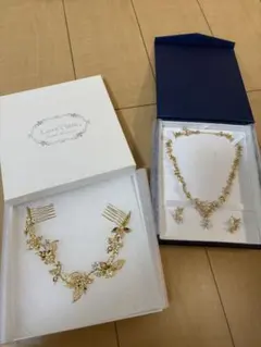 LoveTiara ブライダルアクセサリー ネックレス ピアス　ティアラ