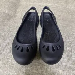 【美品】Crocs フラットシューズ W7 23cm ブラック クロックスのサムネイル