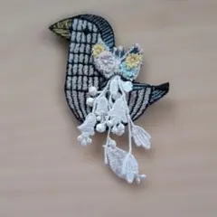 a141 ミナペルホネンブローチ　アクセサリーコサージュハンドメイド