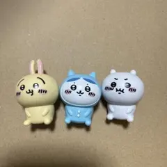 ちいかわ　うさぎ　ハチワレ　フィギュア