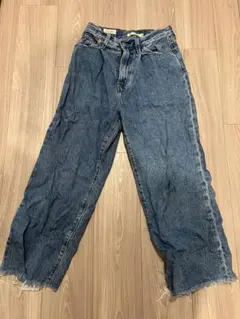 LEVI’S デニム RIBCAGE PLEATED CROPのサムネイル
