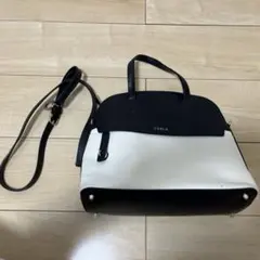 FURLA バッグ