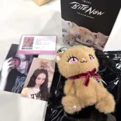 MEOVV アンナ BITE NOW KITTY PLUSH キーリング - メルカリ
